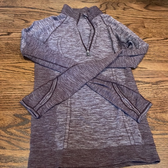 Lululemon pullover half zip - Picture 6 of 7